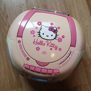 Hello Kitty AM/FM Stereo CD Cassette Player Boombox 2011